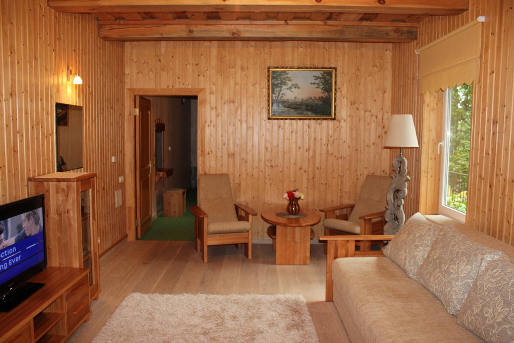 Imantas Nams Hotel Jurkalne Kültér fotó